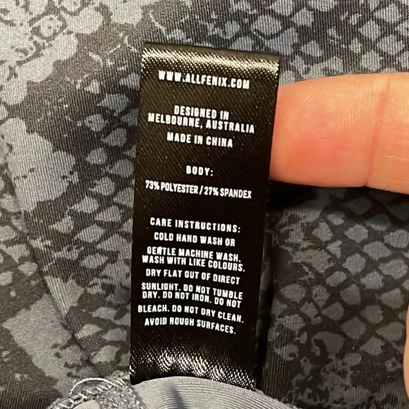 All Fenix Charcoal Python Print leggings high rise size large - Picture 5 of 10